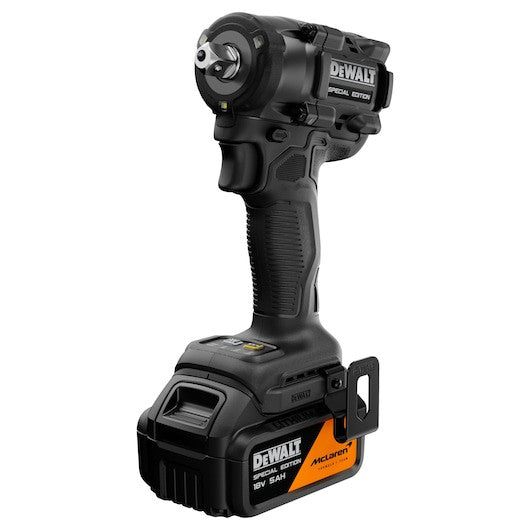 Cheie de impact compactă, cu motor fără perii, 1/2" cu pin de blocare, DEWALT® x McLaren F1 Team 18V XR® Ediție Specială – 2 x 5,0Ah Dewalt - imagine 3