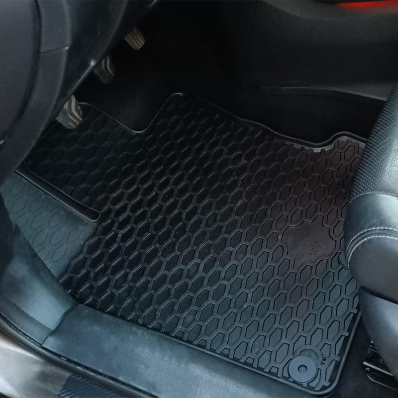 SET COVORASE AUTO CAUCIUC UMBRELLA PENTRU AUDI Q3 (2011-2018)