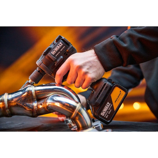 Cheie de impact compactă, cu motor fără perii, 1/2" cu pin de blocare, DEWALT® x McLaren F1 Team 18V XR® Ediție Specială – 2 x 5,0Ah Dewalt - imagine 5