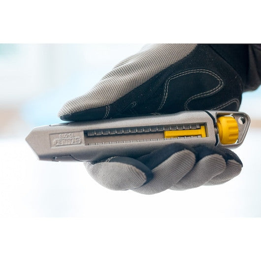 Cuțit cu lamă segmentată STANLEY® InterLock® de 18 mm, metalic Stanley - imagine 4