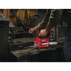 Pistol pentru gresat M18™ Milwaukee M18GG-201C, cod 4933440490, 1 x M18 B2 acumulator, M12-18 C încărcător, cutie plastic Milwaukee - imagine 3