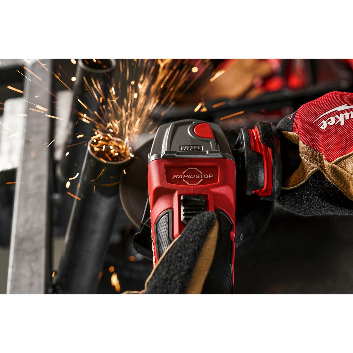 Polizor unghiular 125 mm cu frânare și comutator culisant M18 FUEL™ Milwaukee M18FSAG125XB-502X, 2 x M18 B5 acumulator, M12-18 FC încărcător, cutie HD Milwaukee - imagine 5