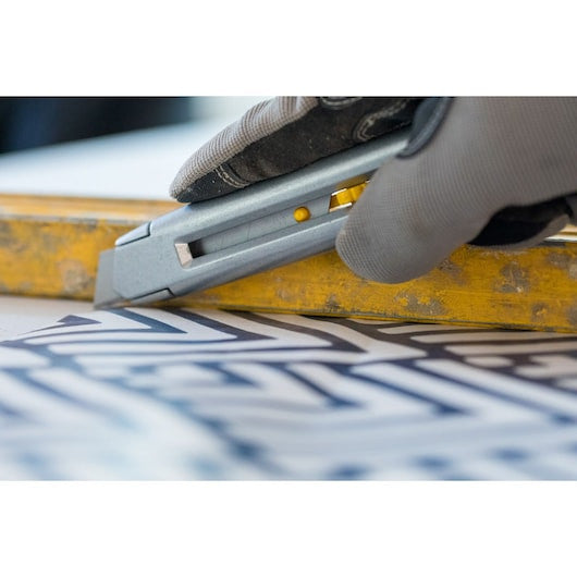 Cuțit cu lamă segmentată STANLEY® InterLock® de 18 mm, metalic Stanley - imagine 6