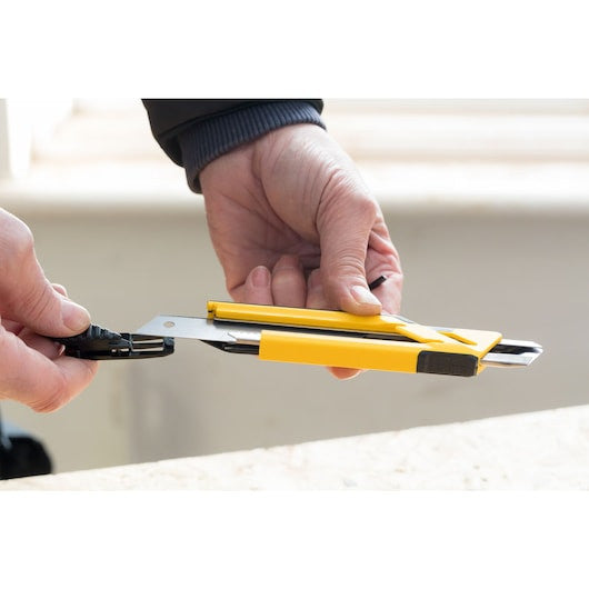 CUTTER GLISANT MANER BIMATERIAL 18mm CU 3 LAME STANLEY® Stanley - imagine 5