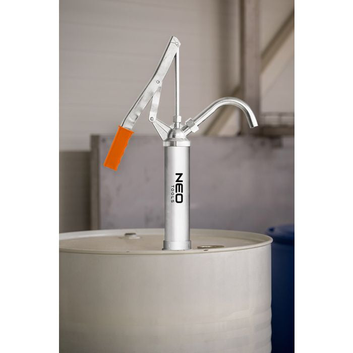 Pompă de ulei, 18 l/min., pentru bidoane de 60 - 220 litri Neo Tools - imagine 4